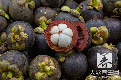 治疗咳嗽的六个偏方！罗汉果泡水治疗咳嗽